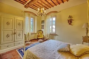Flavia Villa Santa Maria Giudice